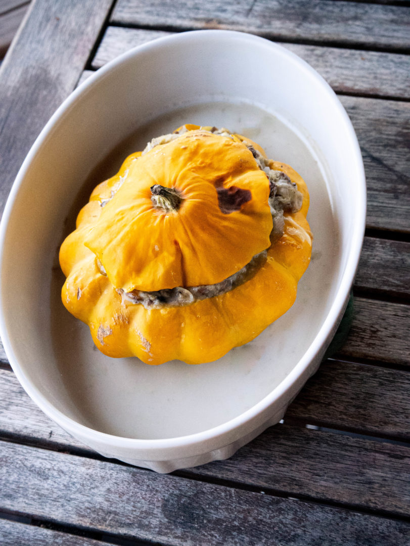 Pattypan squash stuffed with mushrooms, a must try!